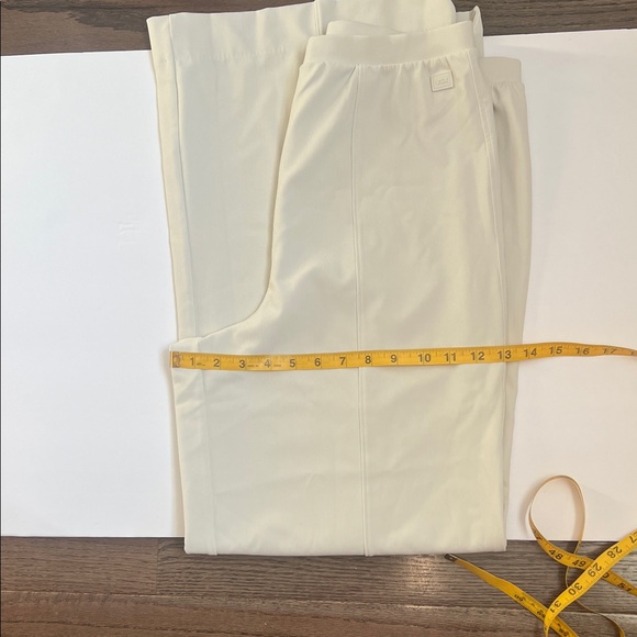 Victoria's Secret Classic Cream Wide Leg Pants - Picture 10 of 15